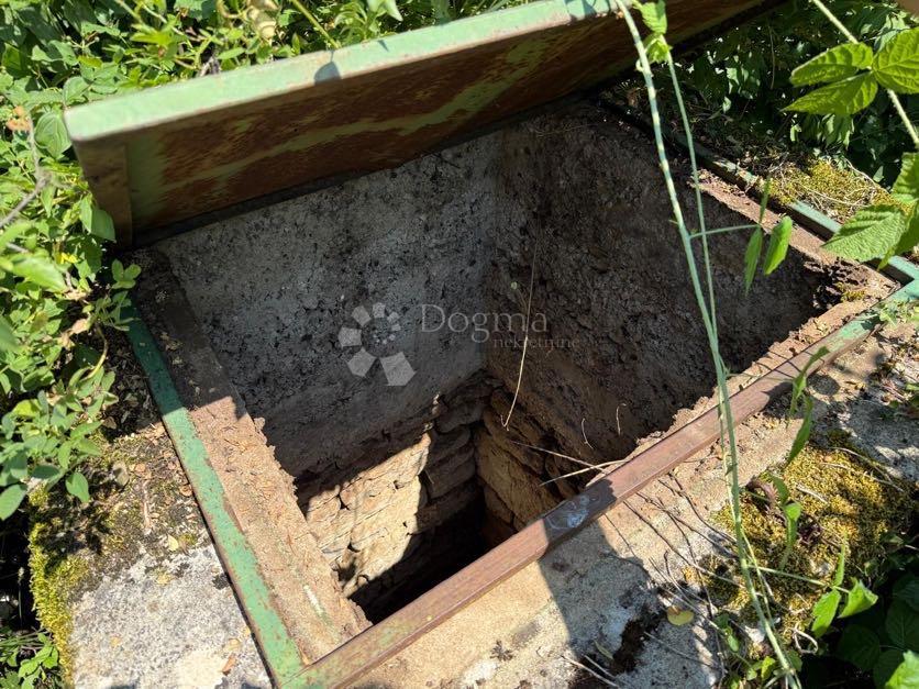Hiša Trnovac, Gospić - Okolica, 8m2