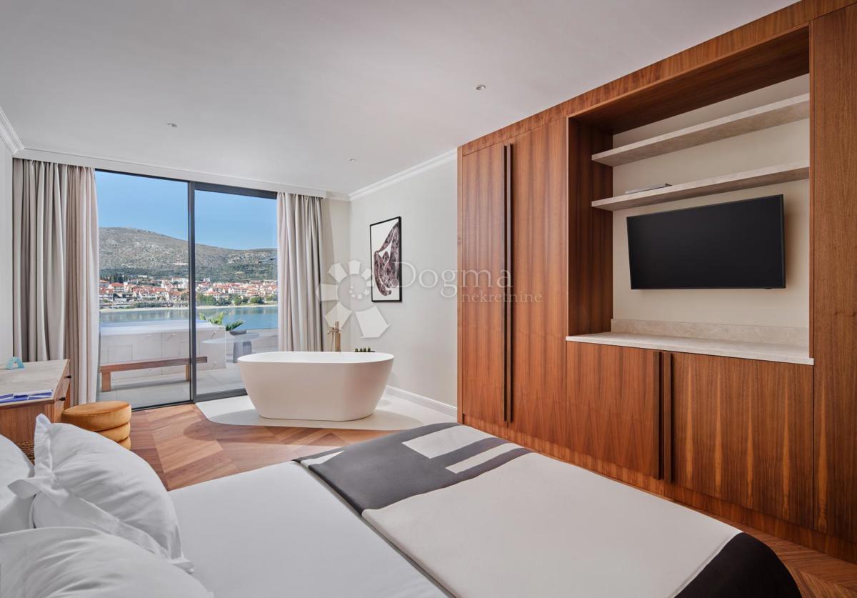 Hiša Čiovo, Trogir, 417m2
