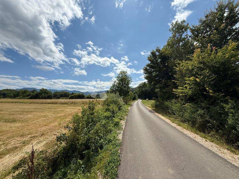 Zazidljivo zemljišče Smiljan, Gospić - Okolica, 4.000m2