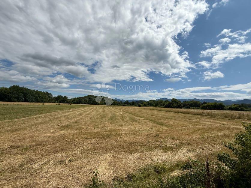 Zazidljivo zemljišče Smiljan, Gospić - Okolica, 4.000m2