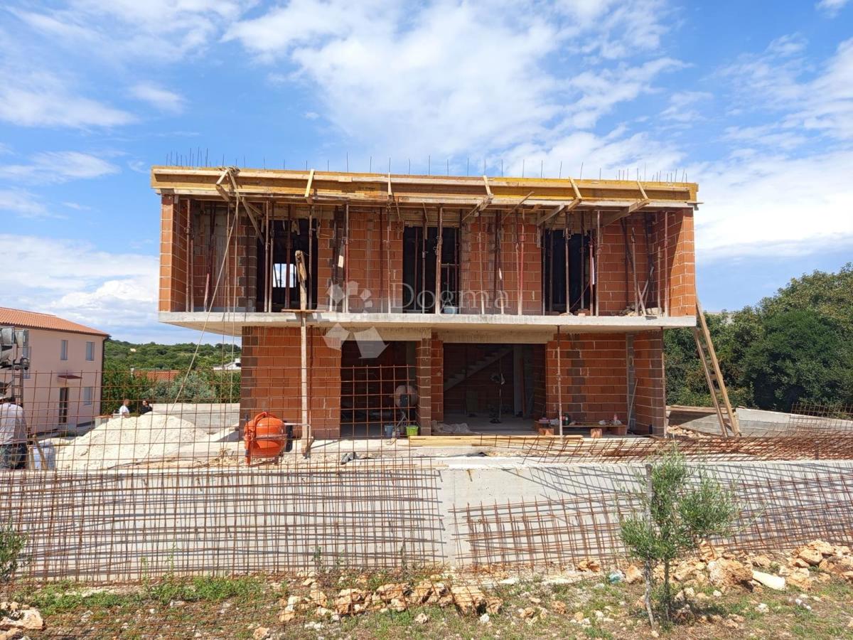 Hiša Monteserpo - Komunal, Pula, 150m2