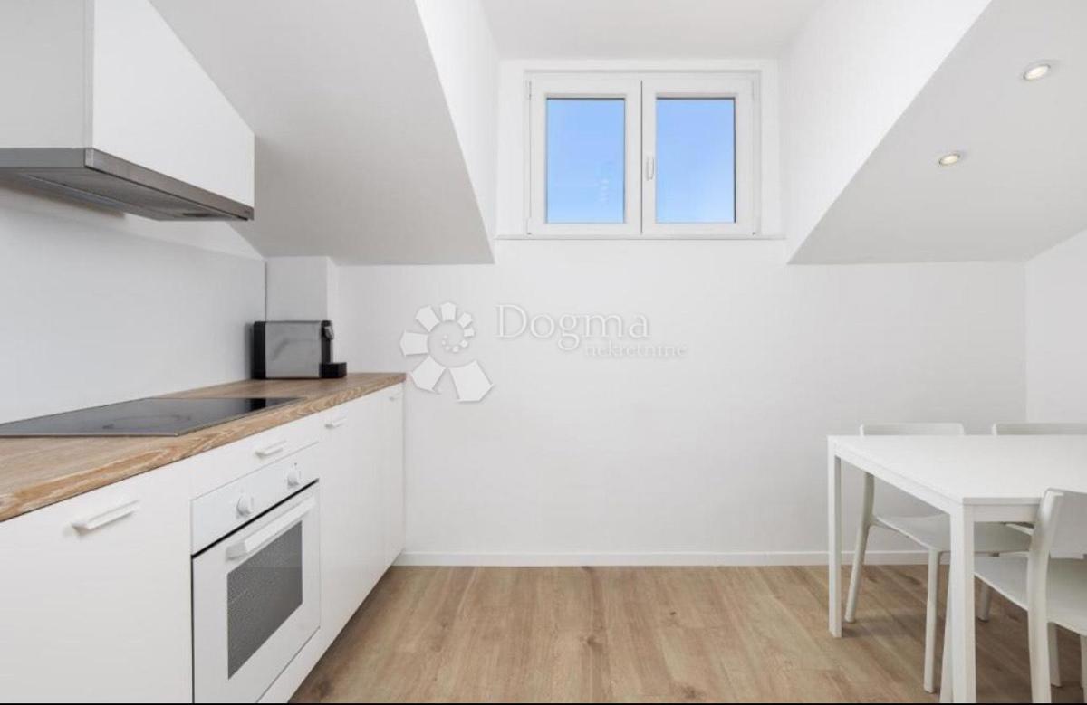 Stanovanje Opatija - Centar, Opatija, 83,80m2
