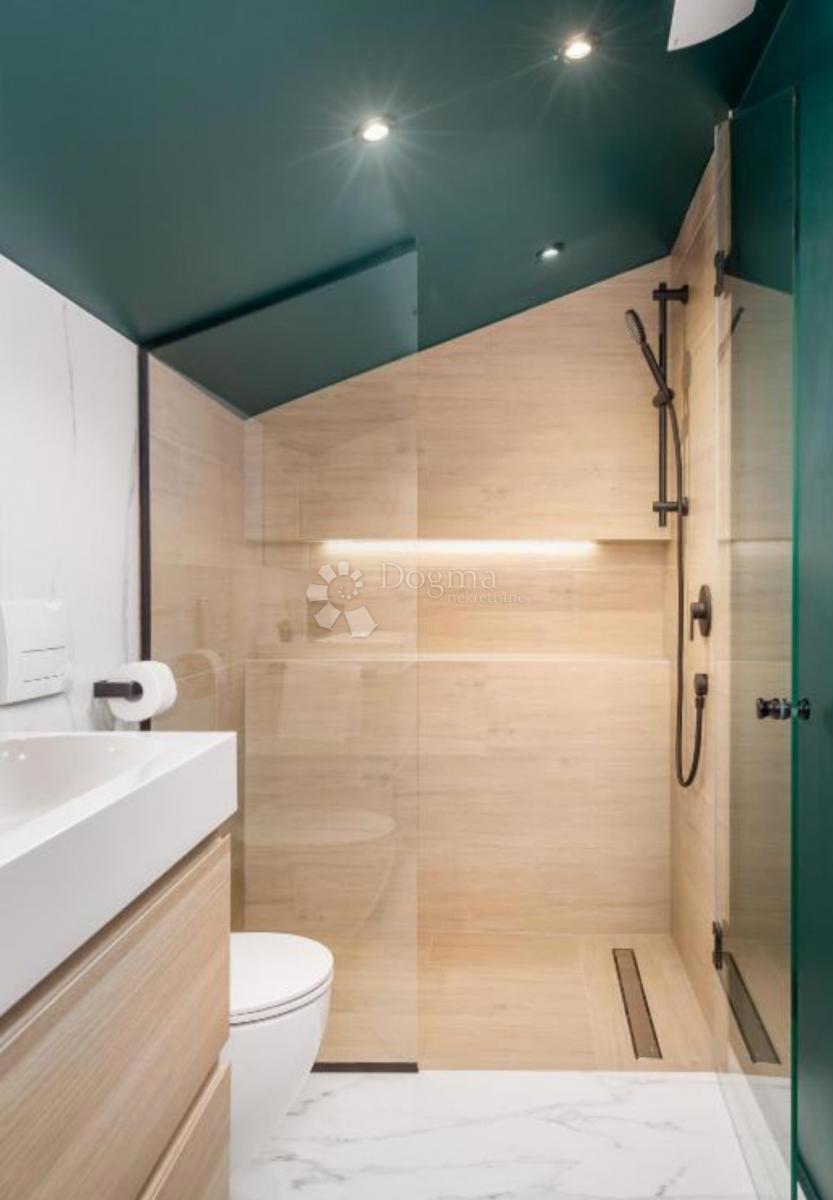 Stanovanje Opatija - Centar, Opatija, 83,80m2