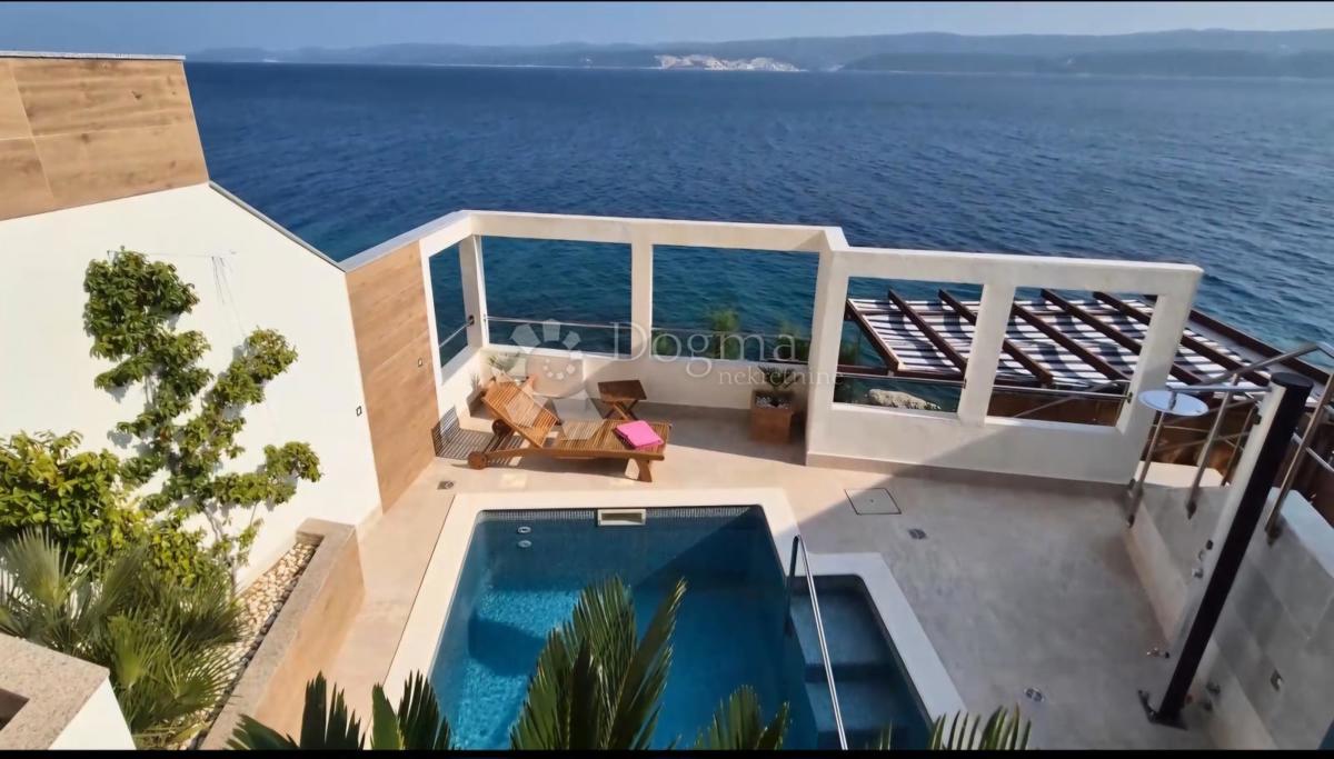 Hiša Stanići, Omiš, 56m2