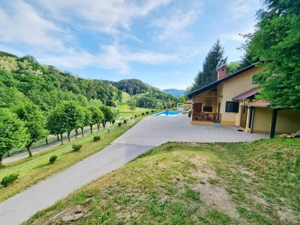 Hiša Klanjec, 120m2