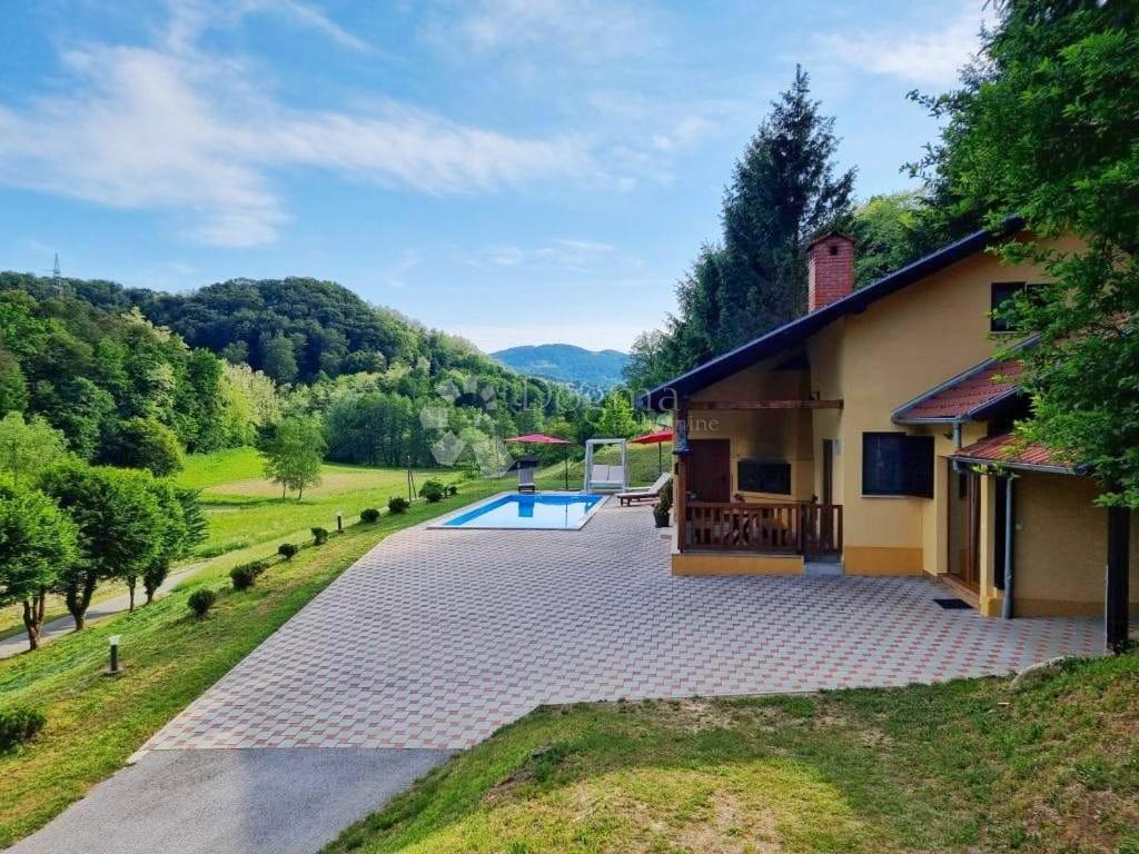 Hiša Klanjec, 120m2