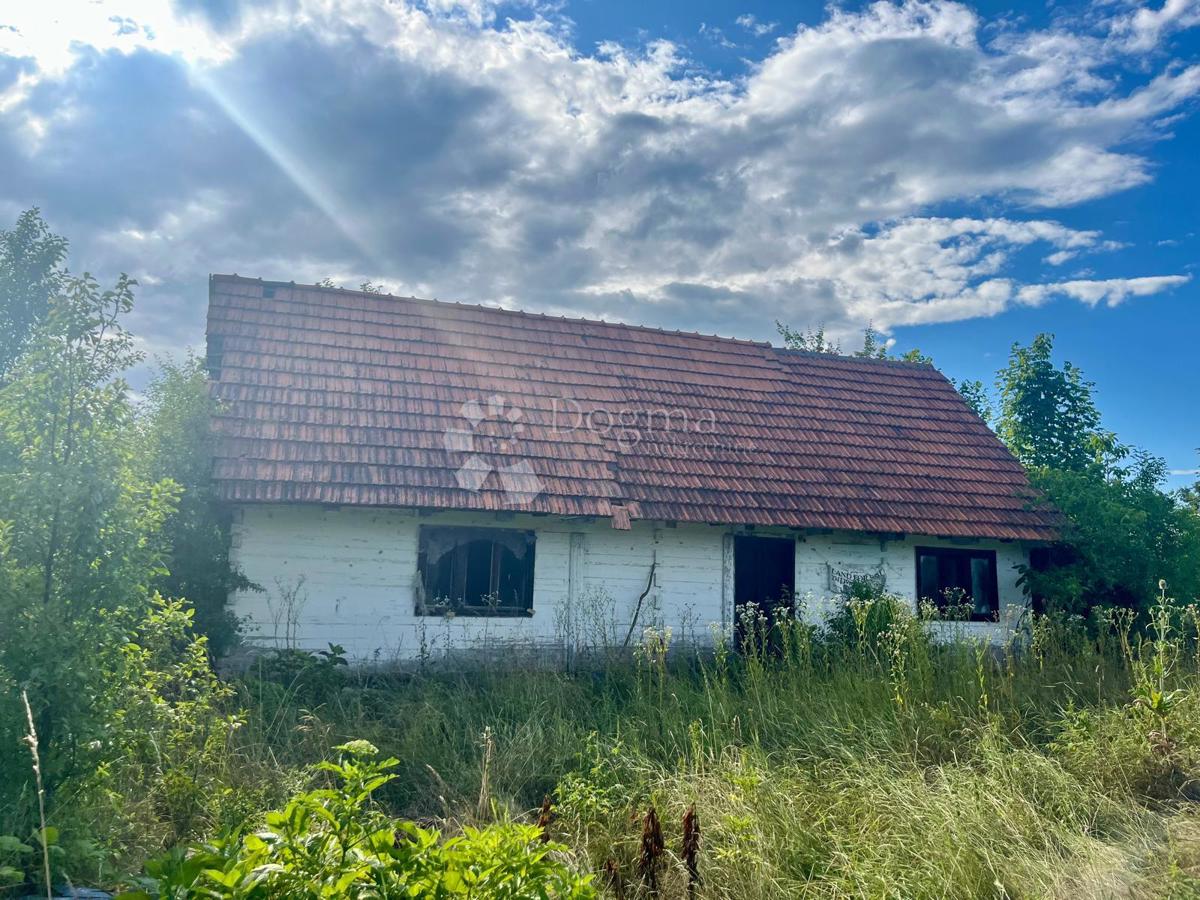 Zazidljivo zemljišče Broćanac, Rakovica, 204.119m2