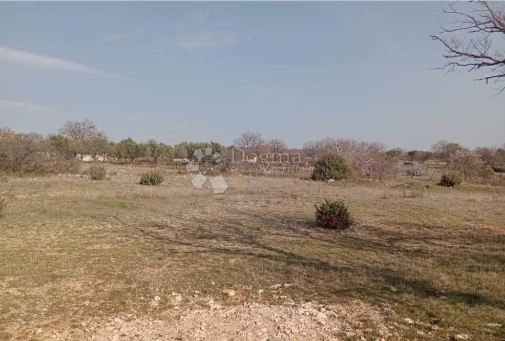Zemljišče Slivnica, Posedarje, 5.025m2