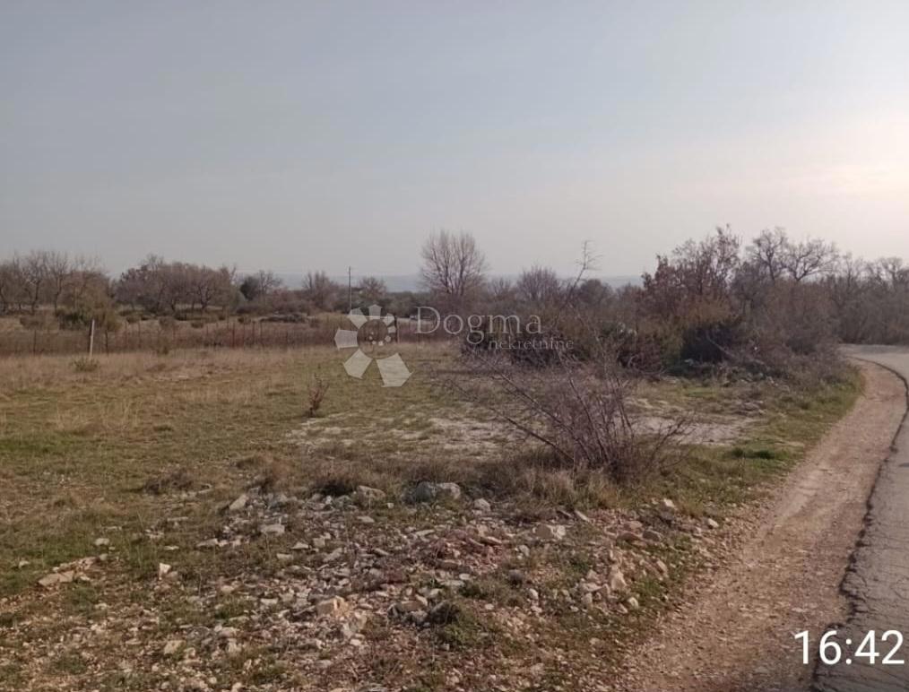 Zemljišče Slivnica, Posedarje, 5.025m2