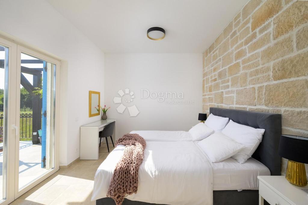 Hiša Rovinj, 220m2