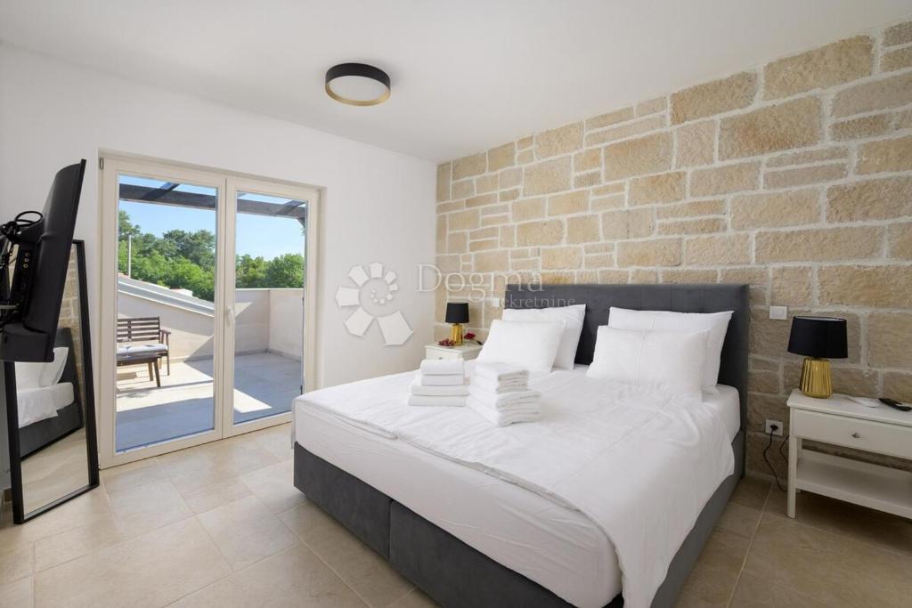 Hiša Rovinj, 220m2