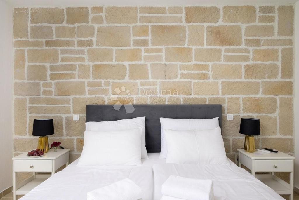 Hiša Rovinj, 220m2