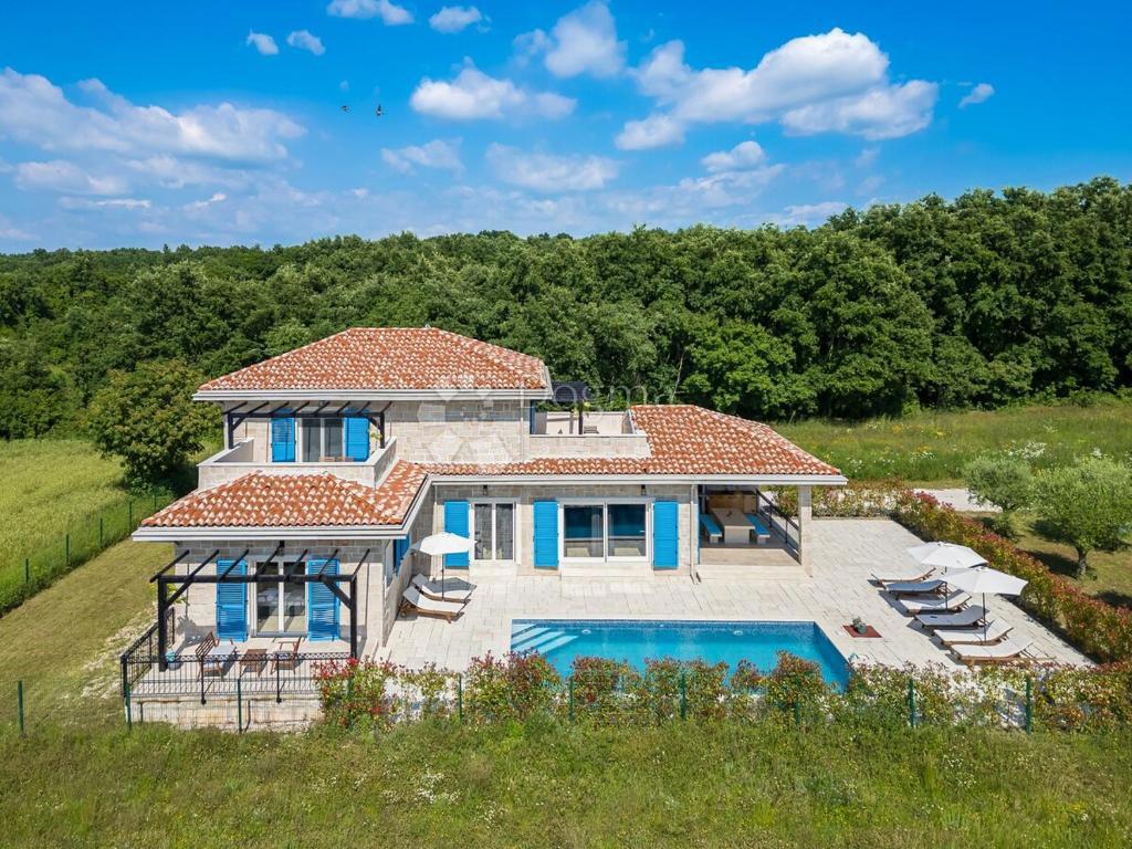 Hiša Rovinj, 220m2