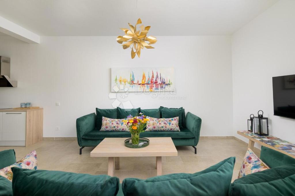Hiša Rovinj, 220m2