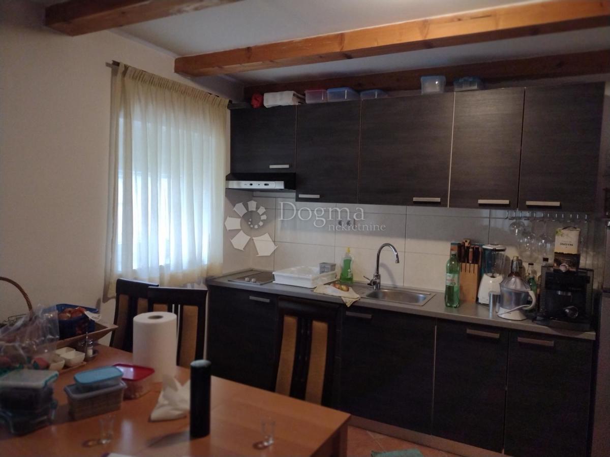 Hiša Svinica, Majur, 103m2