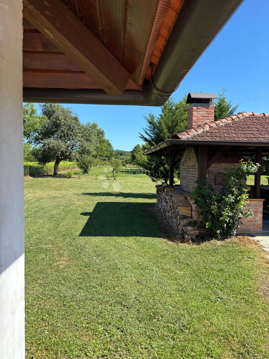 Hiša Svinica, Majur, 103m2