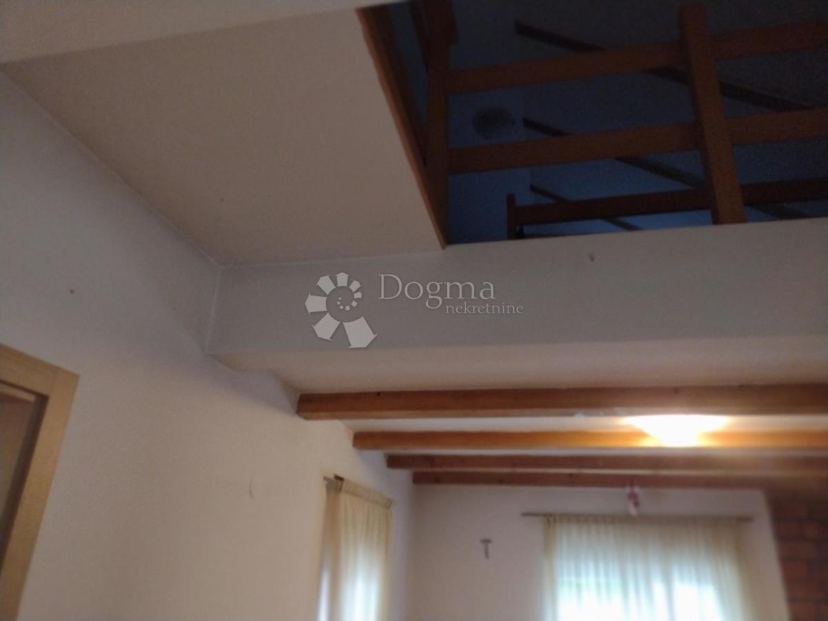Hiša Svinica, Majur, 103m2