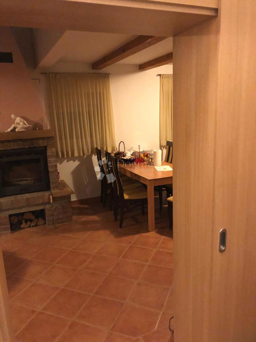 Hiša Svinica, Majur, 103m2