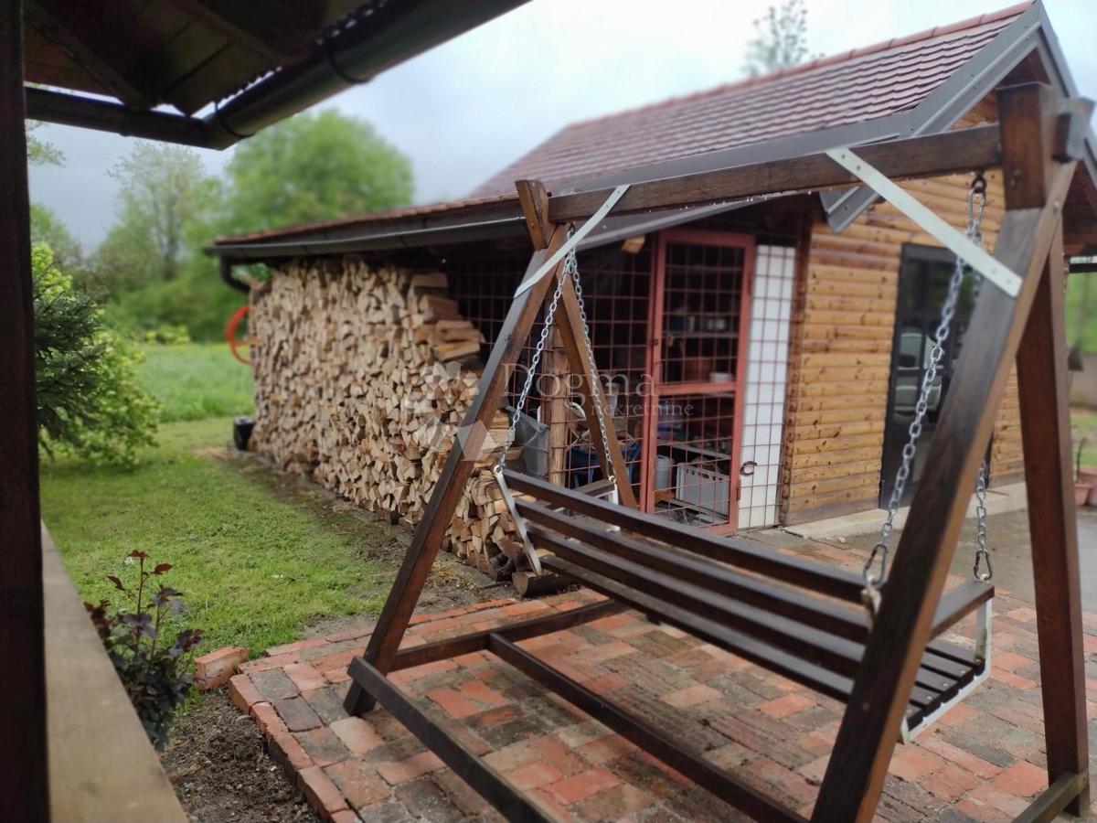 Hiša Svinica, Majur, 103m2
