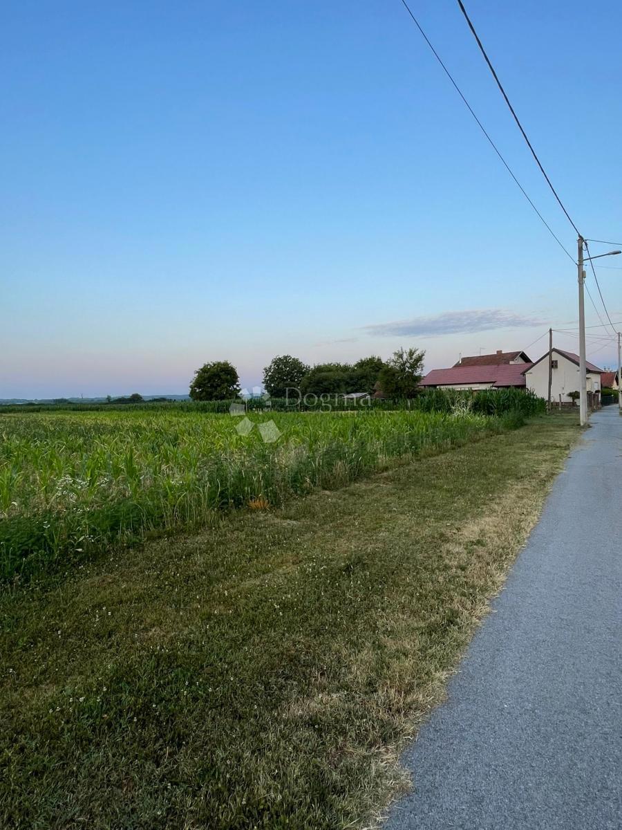 Zazidljivo zemljišče Đurđevac, 3.324m2