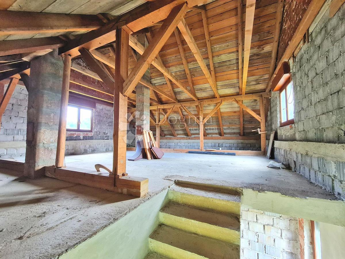 Hiša Mrkopalj, 160m2