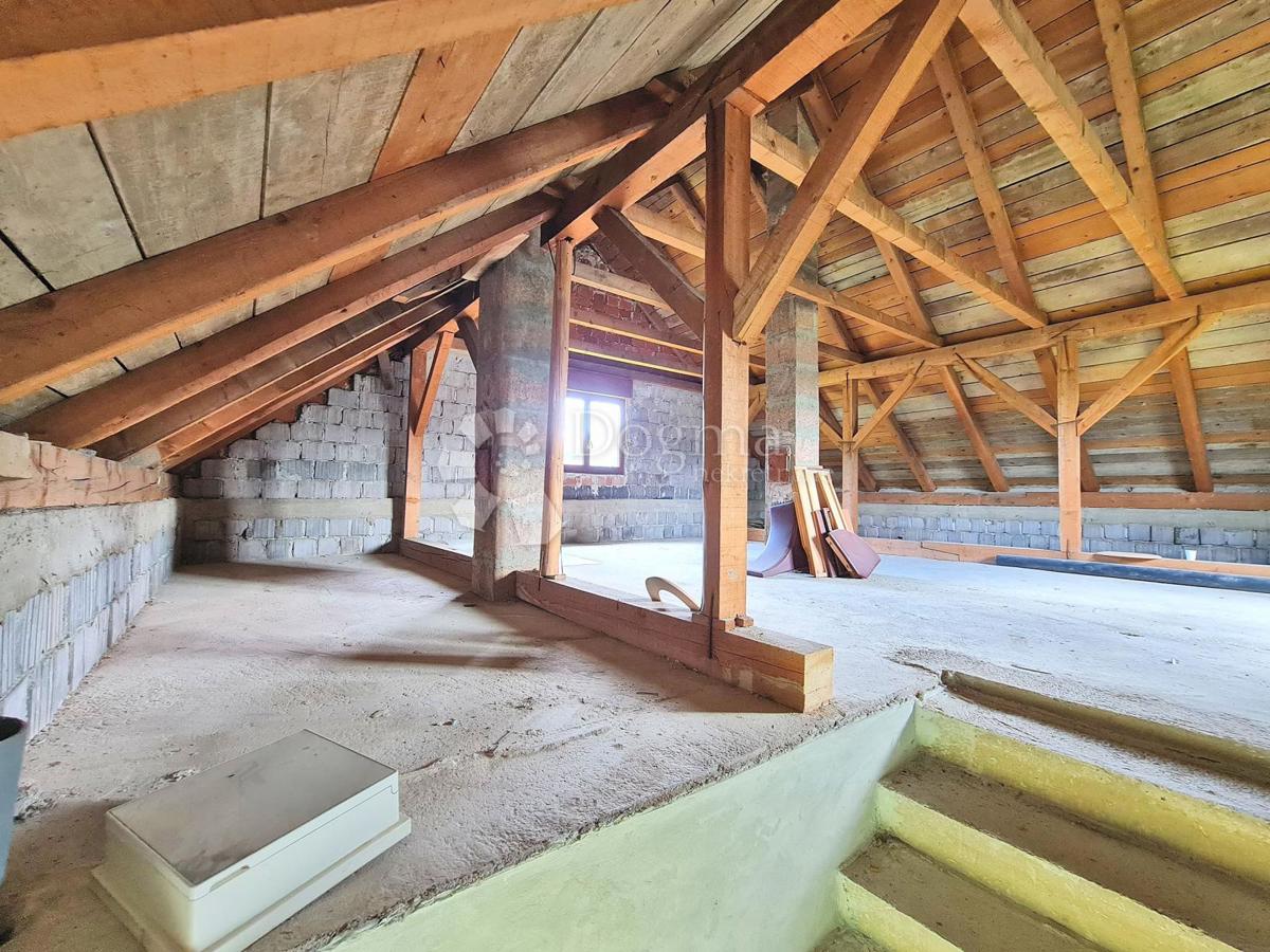 Hiša Mrkopalj, 160m2
