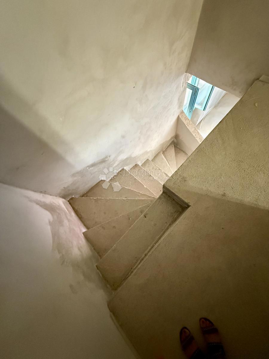 Hiša Omišalj, 120m2