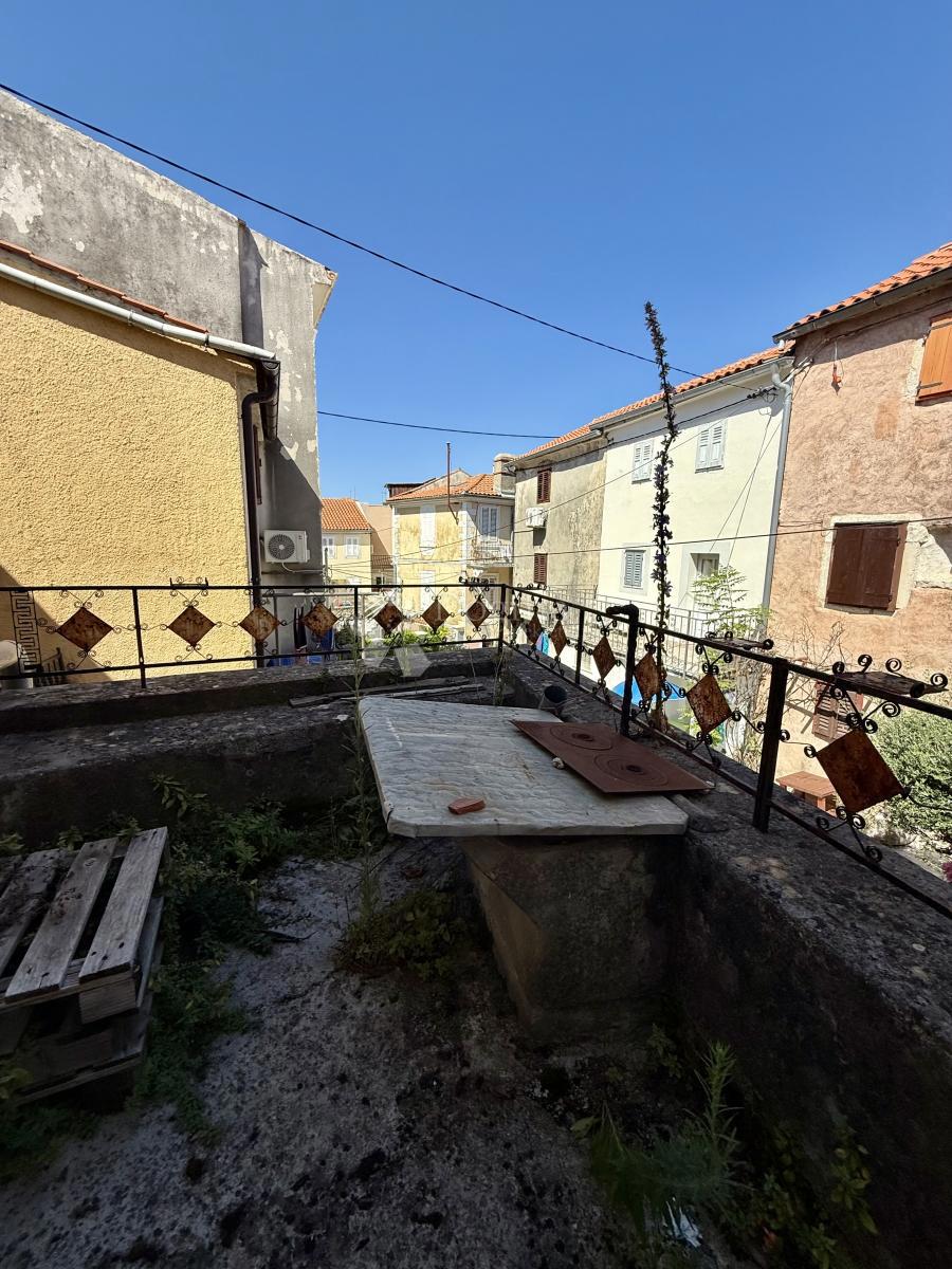 Hiša Omišalj, 120m2