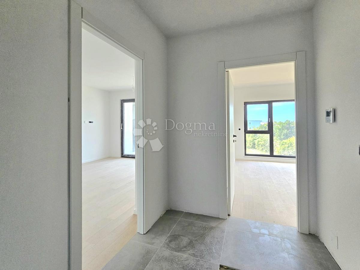 Novogradnja, dvigalo, 1 parkirno mesto