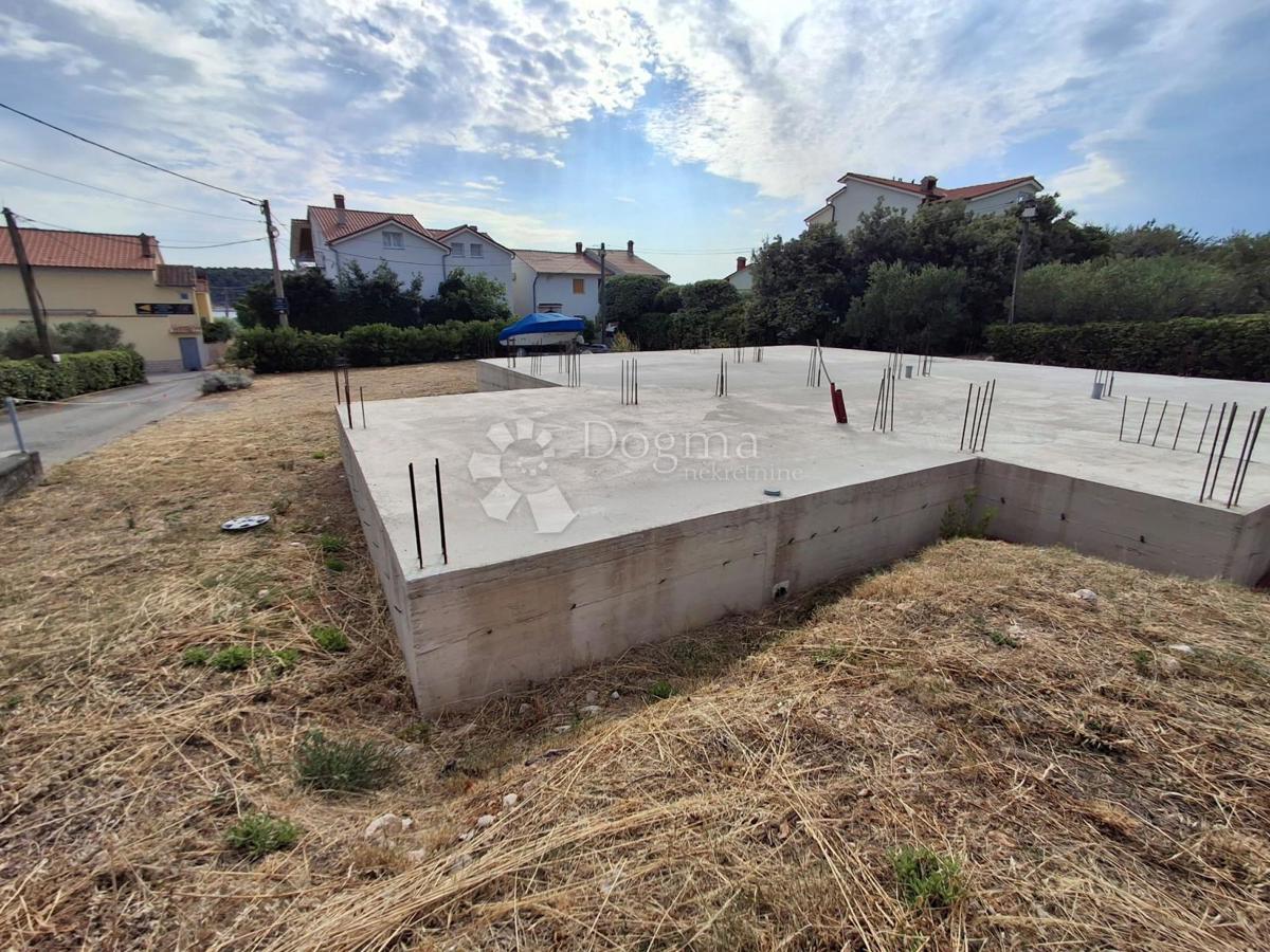 Zazidljivo zemljišče Barbat na Rabu, Rab, 1.123m2