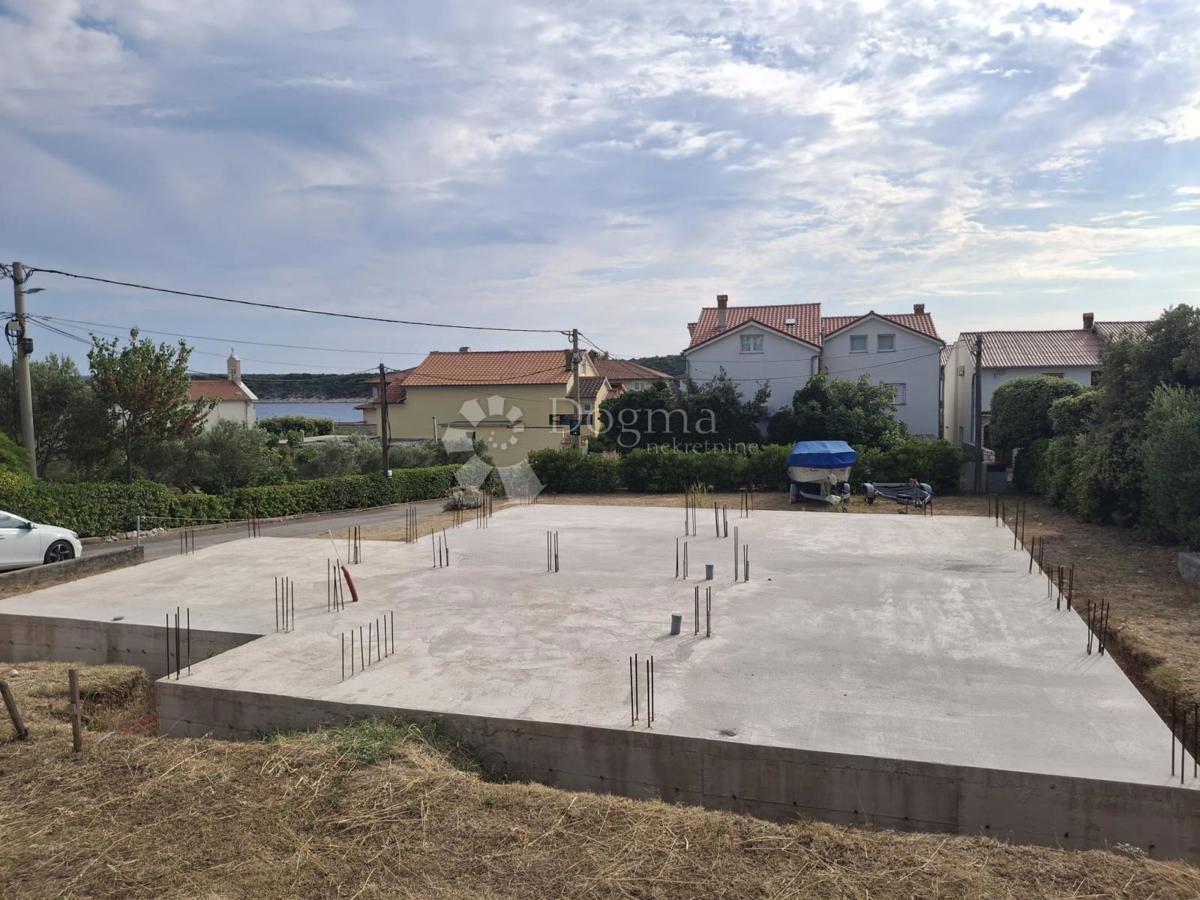 Zazidljivo zemljišče Barbat na Rabu, Rab, 1.123m2