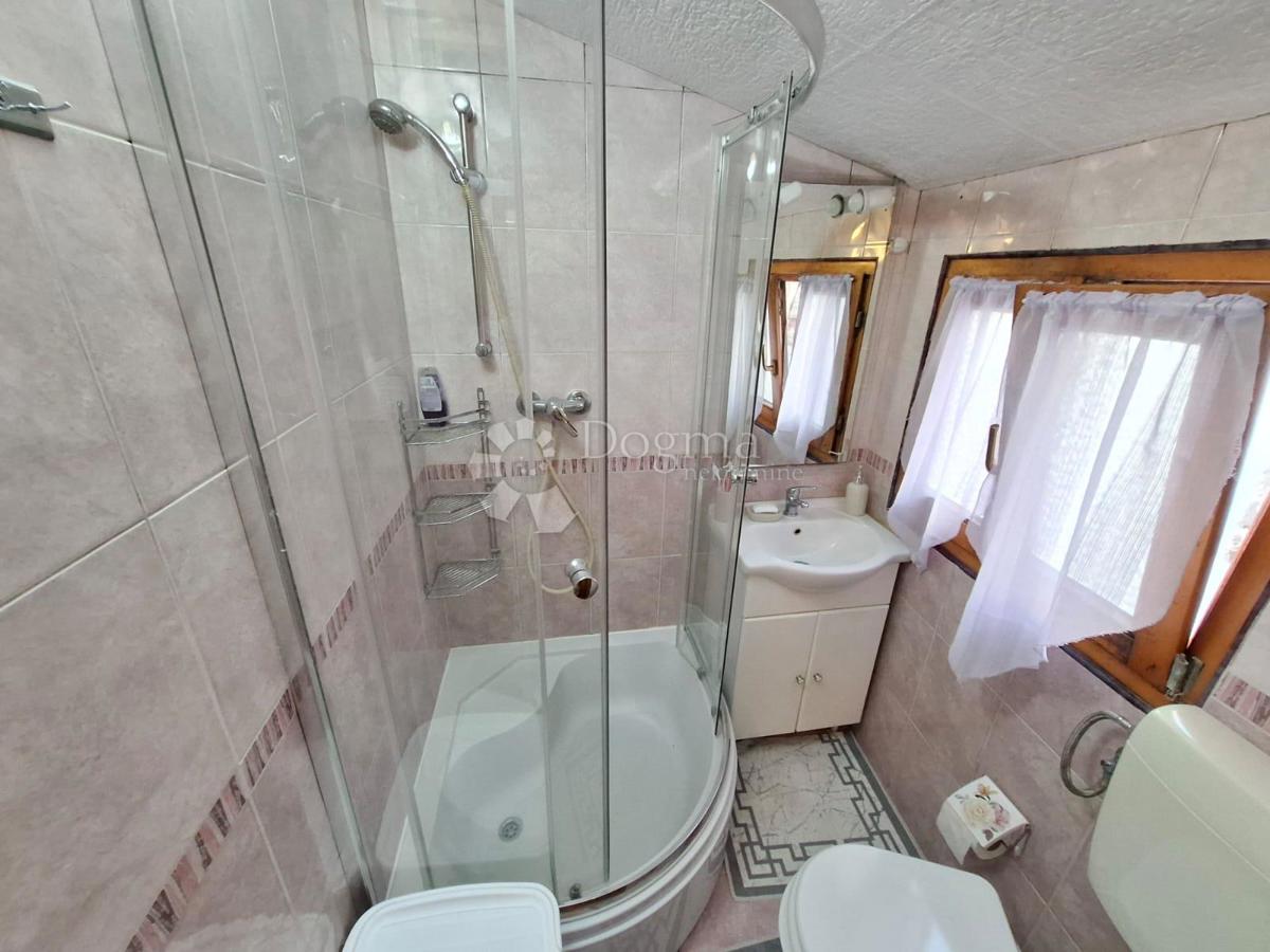 Hiša Buje, 140m2