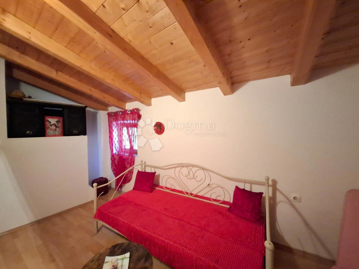 Hiša Buje, 140m2