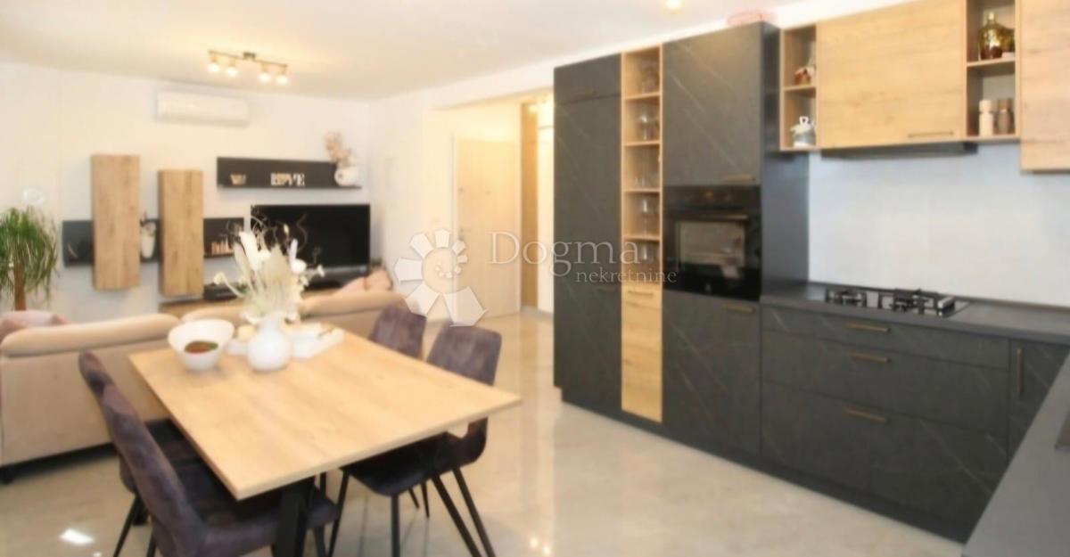 Žminj - Apartma 60,5m2 + 2 parkirni mesti