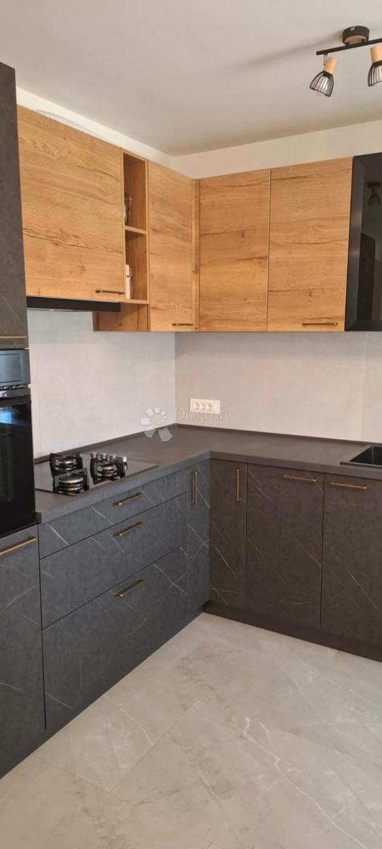 Žminj - Apartma 60,5m2 + 2 parkirni mesti