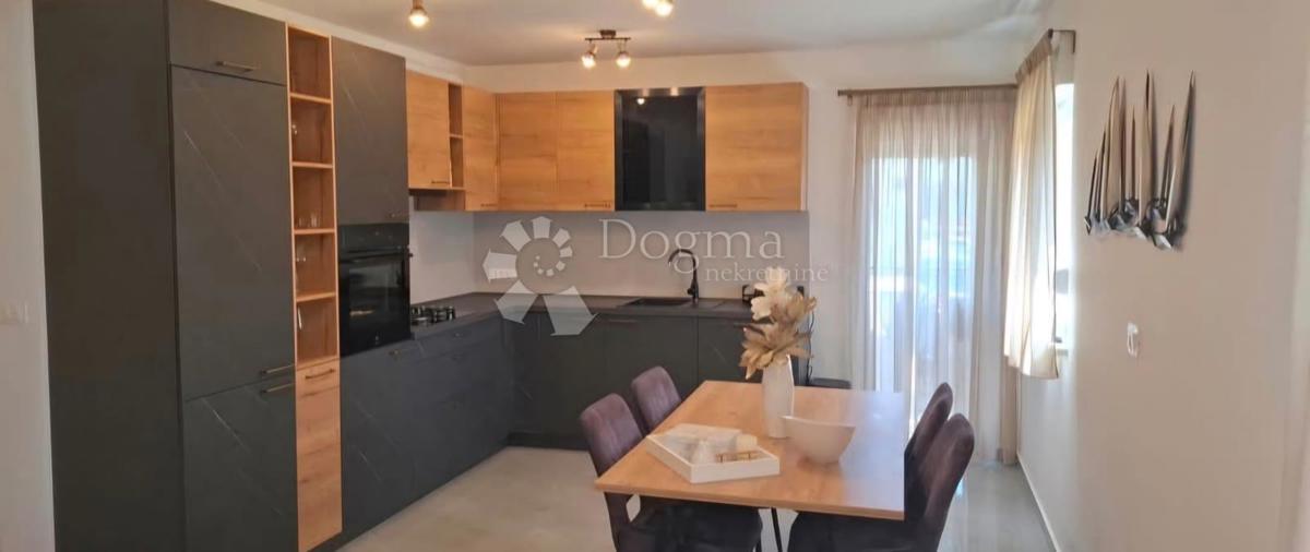 Žminj - Apartma 60,5m2 + 2 parkirni mesti