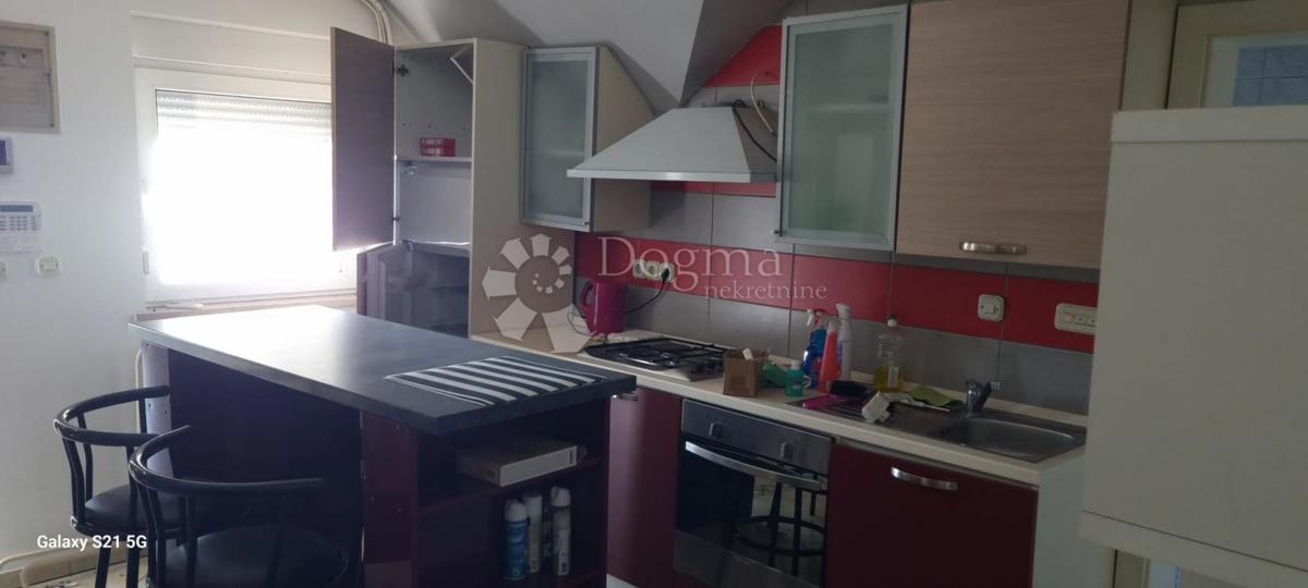 Hiša Borovo Naselje, Vukovar, 270m2