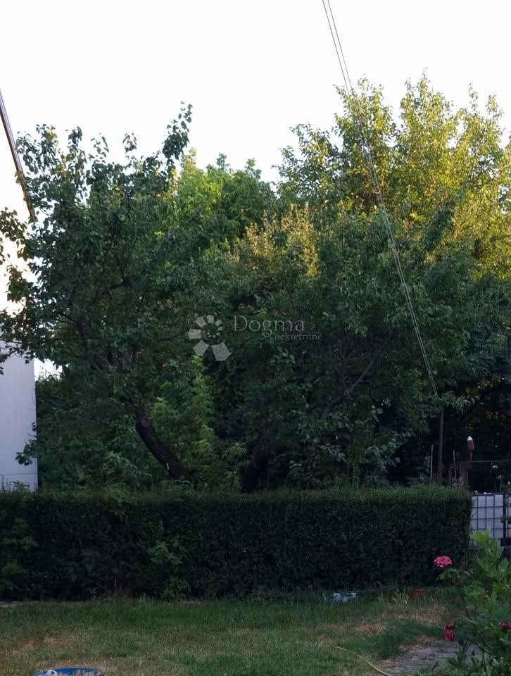 Hiša Borovo Naselje, Vukovar, 270m2