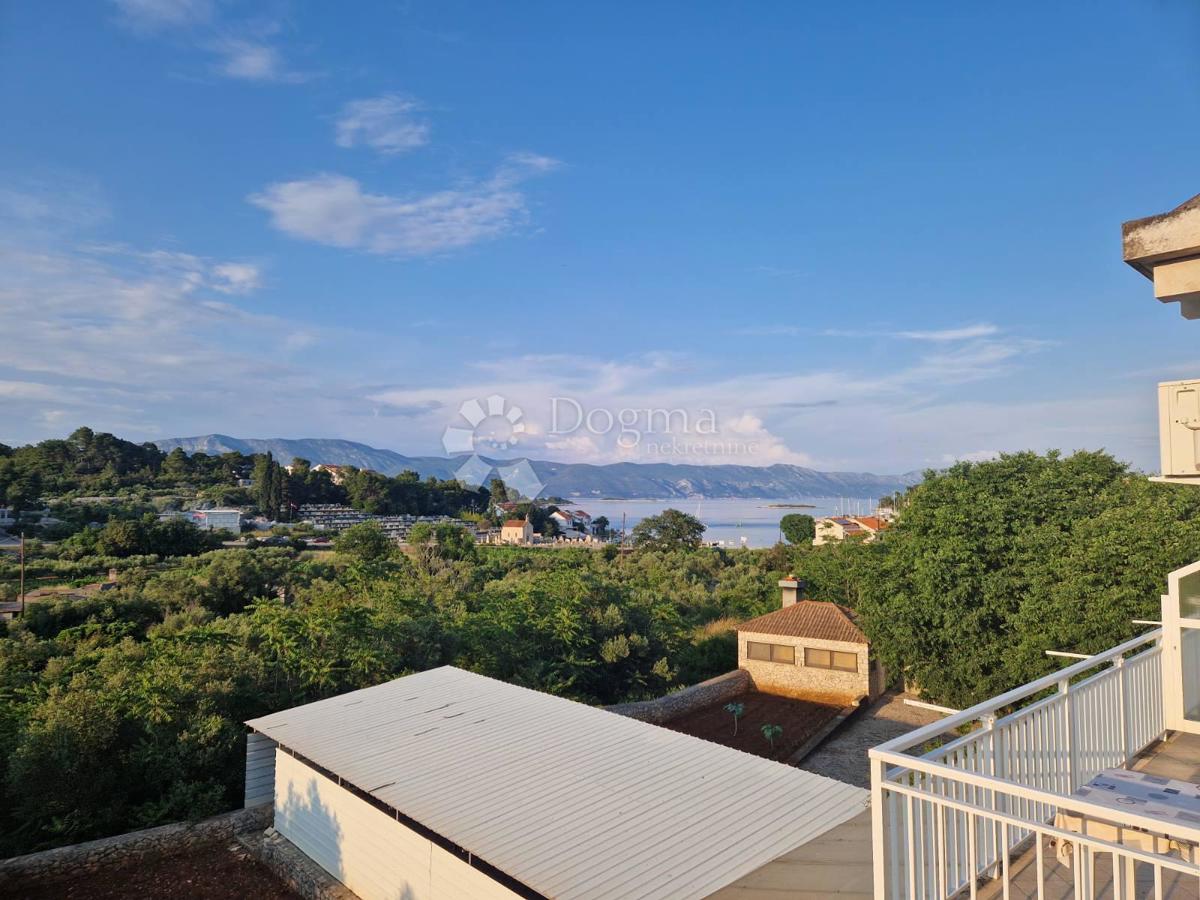 Hiša Lumbarda, 240m2