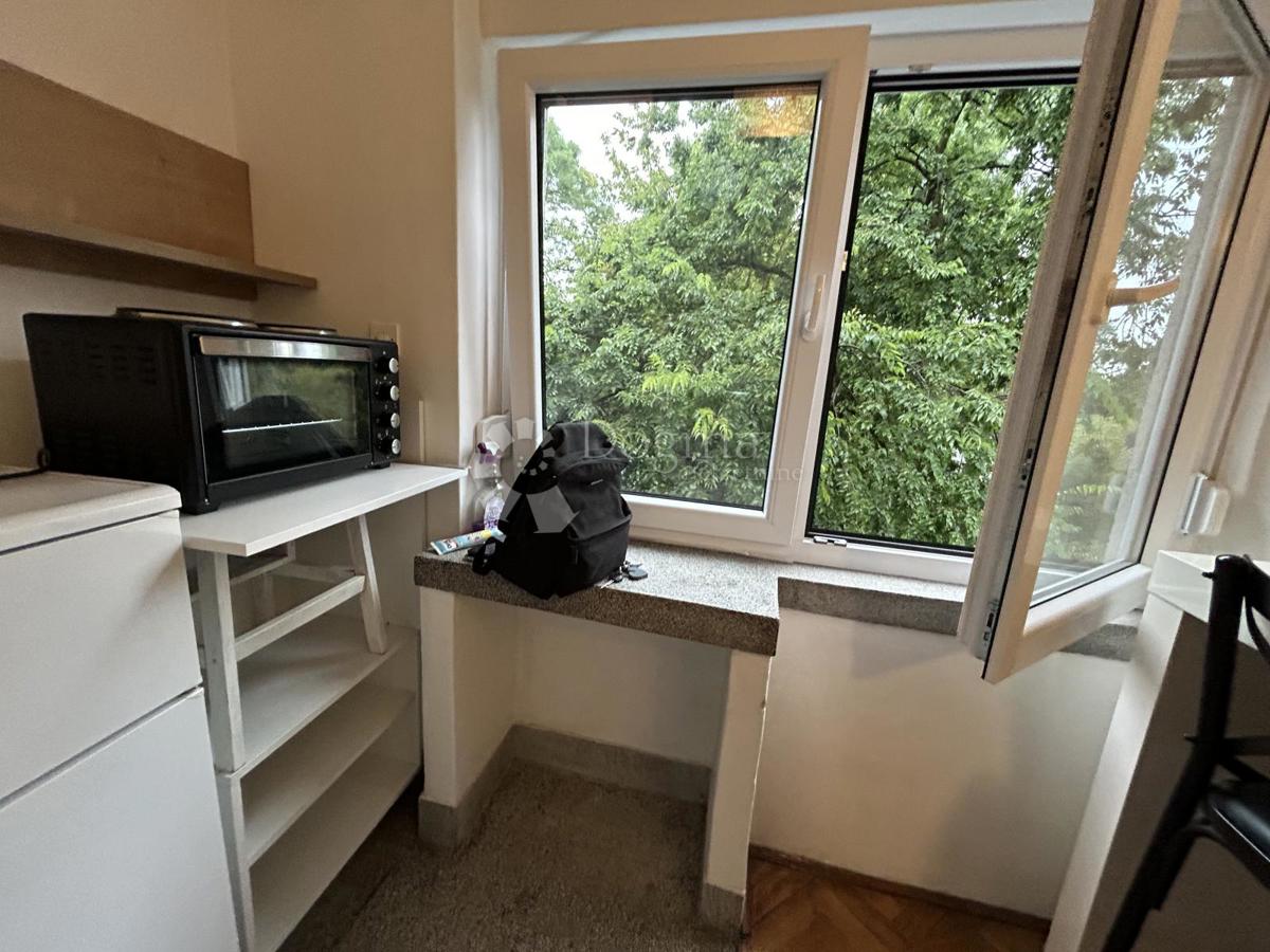 Stanovanje Folnegovićevo naselje, Peščenica - Žitnjak, 30m2
