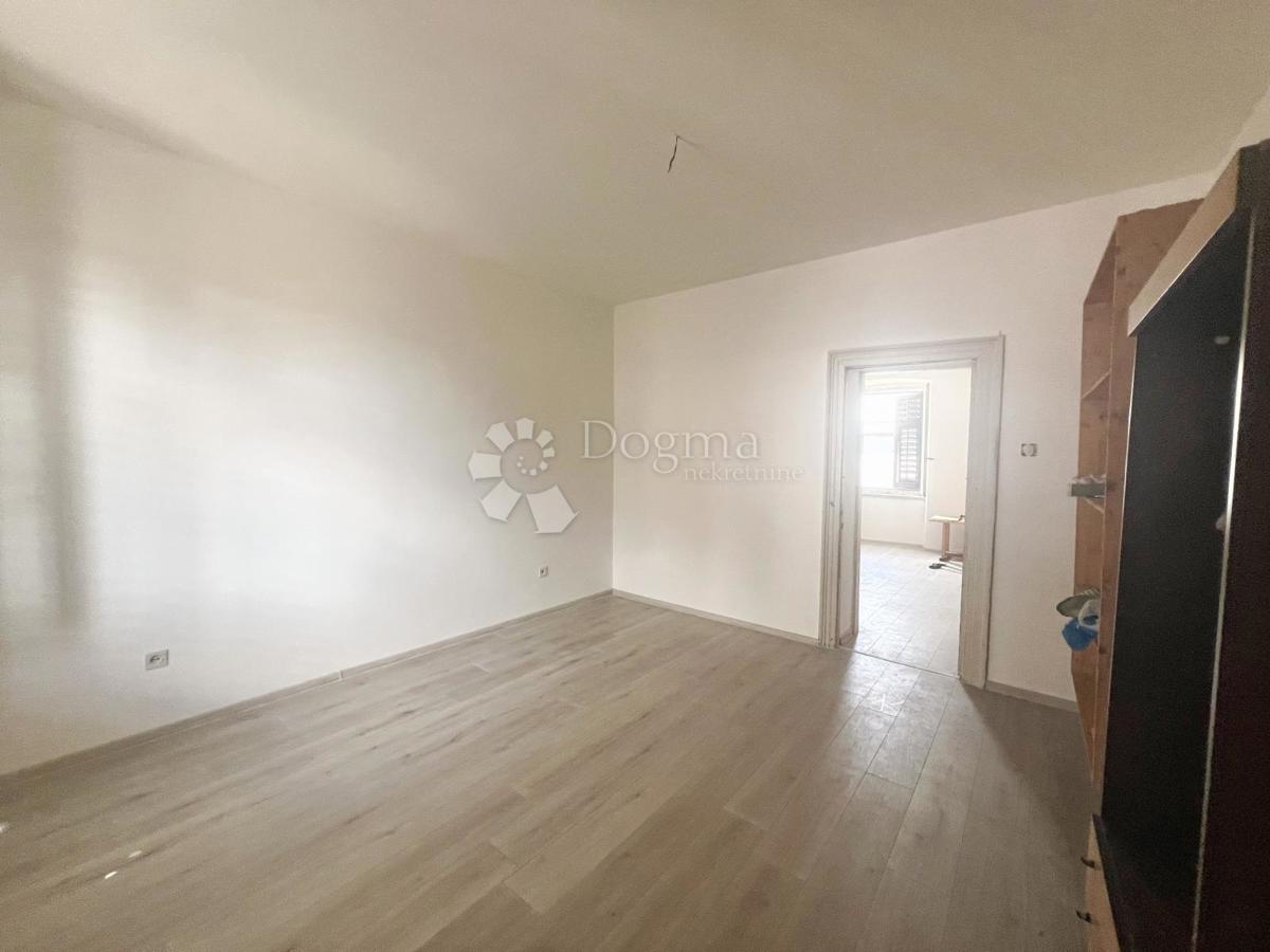 Stanovanje Centar, Pula, 42,35m2