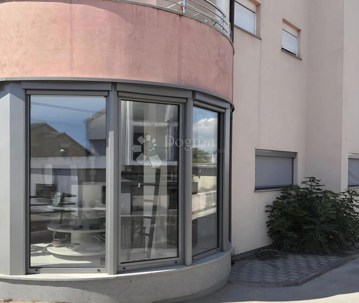 Poslovni prostor Srima, Vodice, 97m2