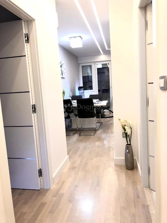Stanovanje: Split, 59 m2