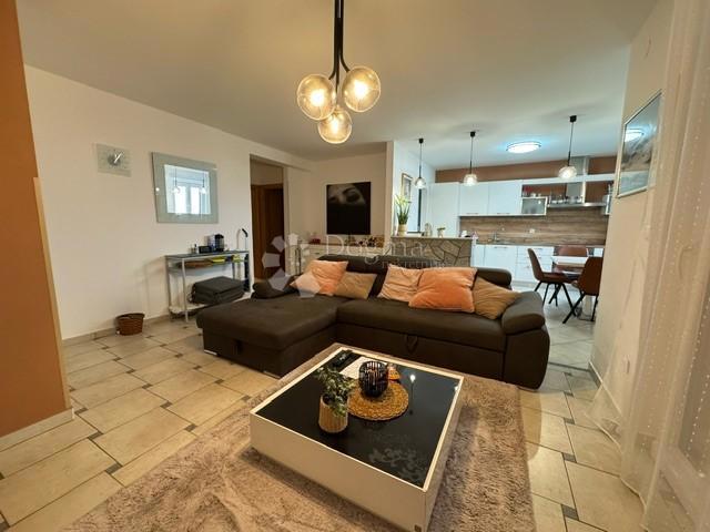 Apartma Pinezići, Krk, 72,57m2