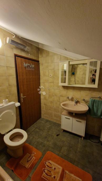 Hiša Pirovac, 126m2
