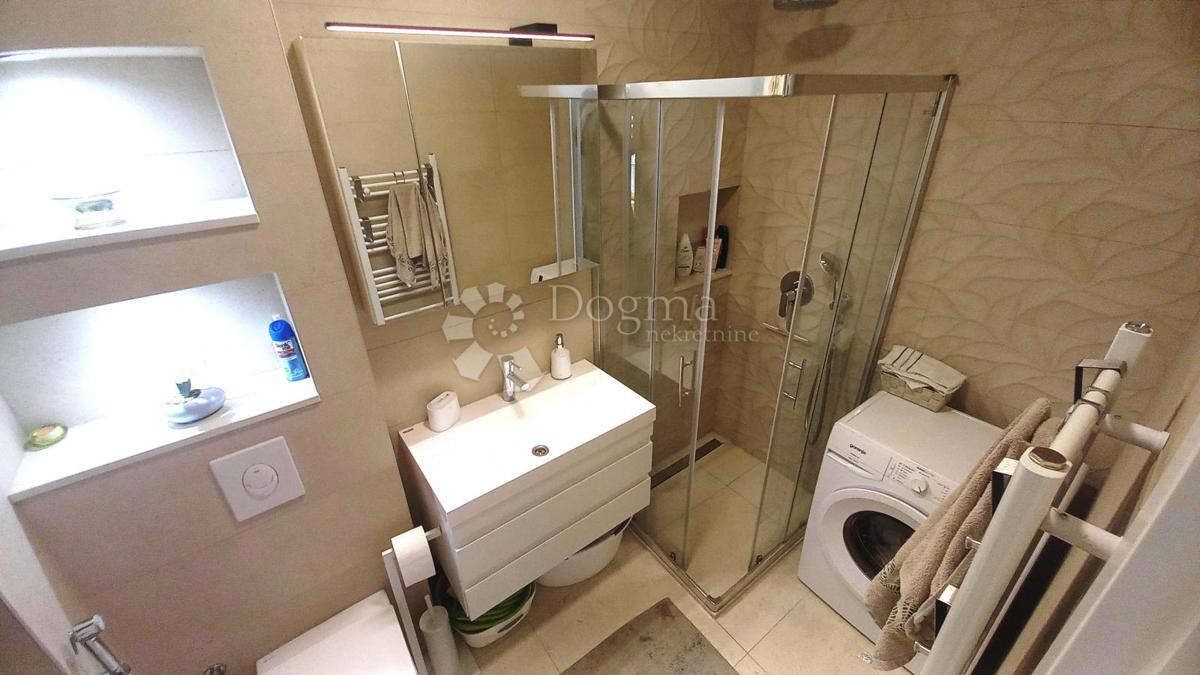 Stanovanje Baška Voda, 83,70m2