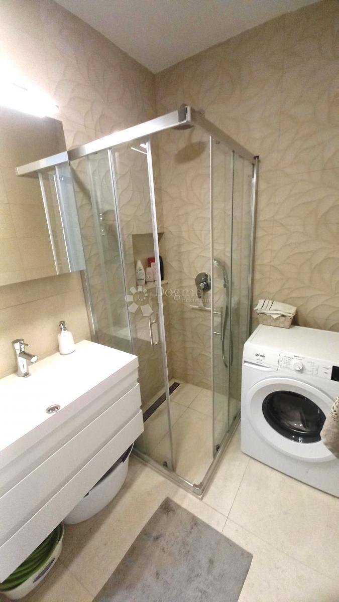 Stanovanje Baška Voda, 83,70m2