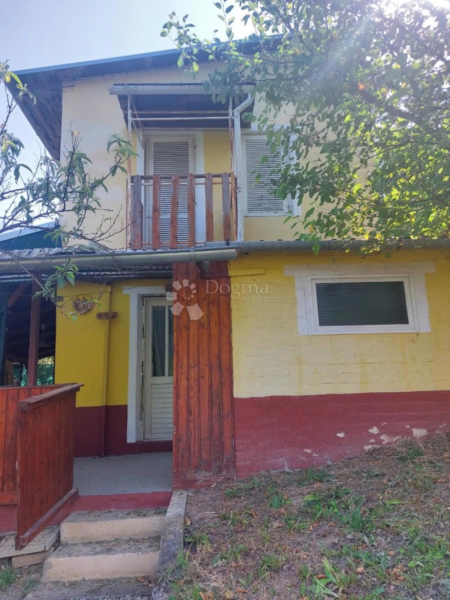 Hiša Dalj, Erdut, 1.306m2