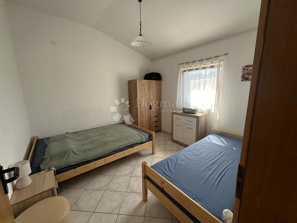 Stanovanje Jezera, Tisno, 93m2