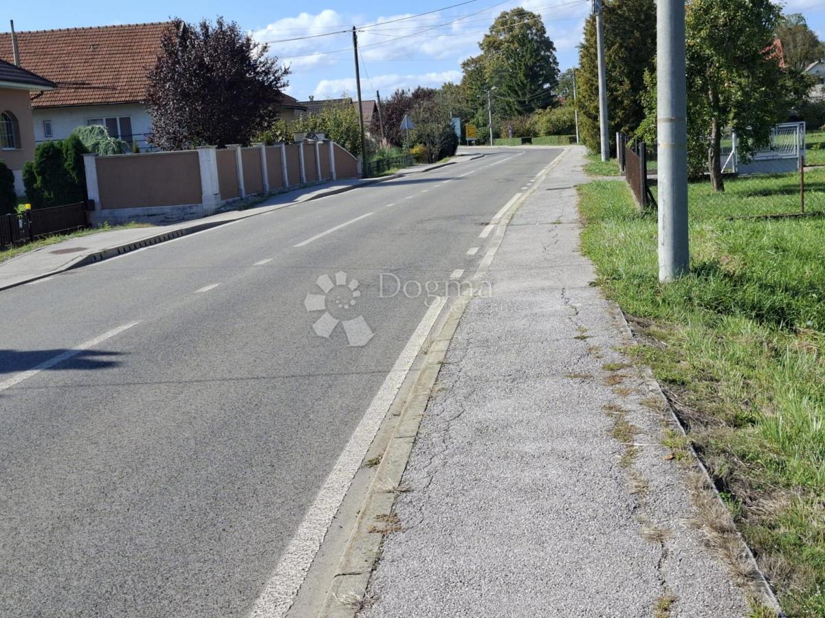 Zazidljivo zemljišče Harmica, Brdovec, 4.850m2